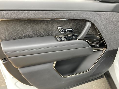 Used 2023 Land Rover Range Rover Sport SE Dynamic image 18