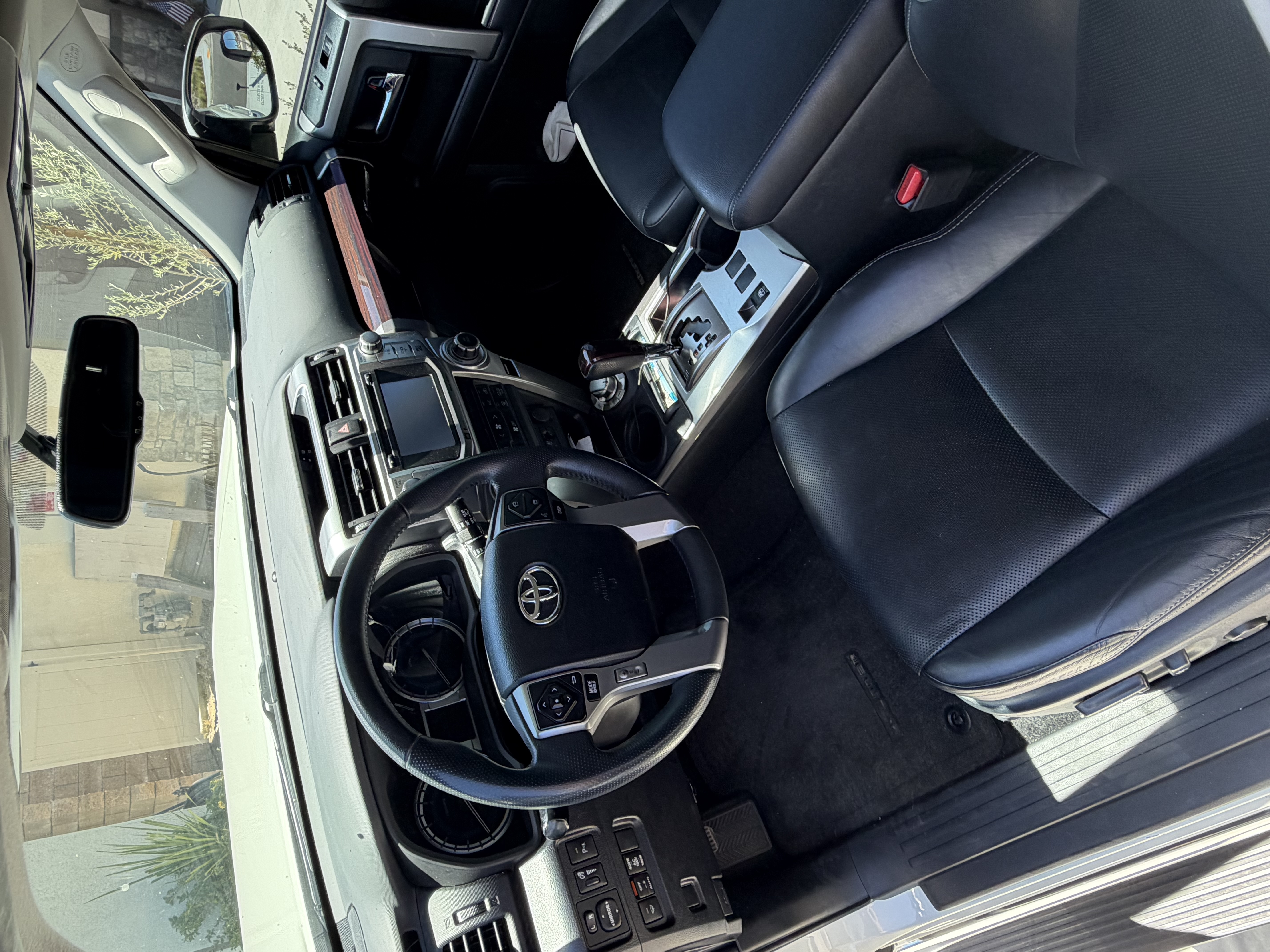 Used 2018 Toyota 4Runner Limited AWD/4WD image 12