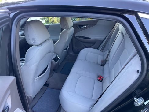 Used 2020 Chevrolet Malibu LT FWD image 6