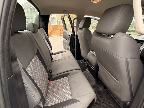 Used 2018 Toyota Tundra SR image 16