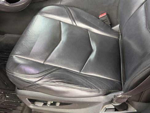 Used 2015 Cadillac Escalade ESV Premium image 19