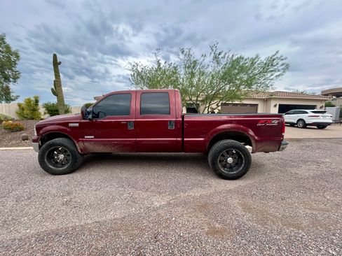 Used 2005 Ford F250 Lariat image 4