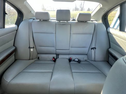 Used 2011 BMW 328i xDrive 328i xDrive Sedan 4D image 12