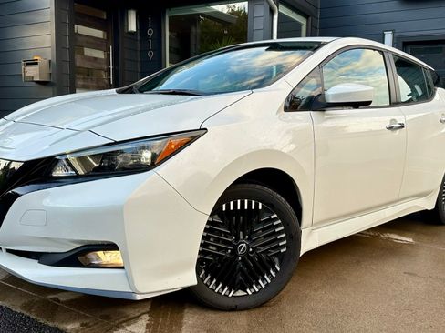 Used 2023 Nissan Leaf SV Plus image 11