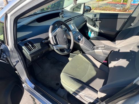 Used 2012 Toyota Prius Three image 8