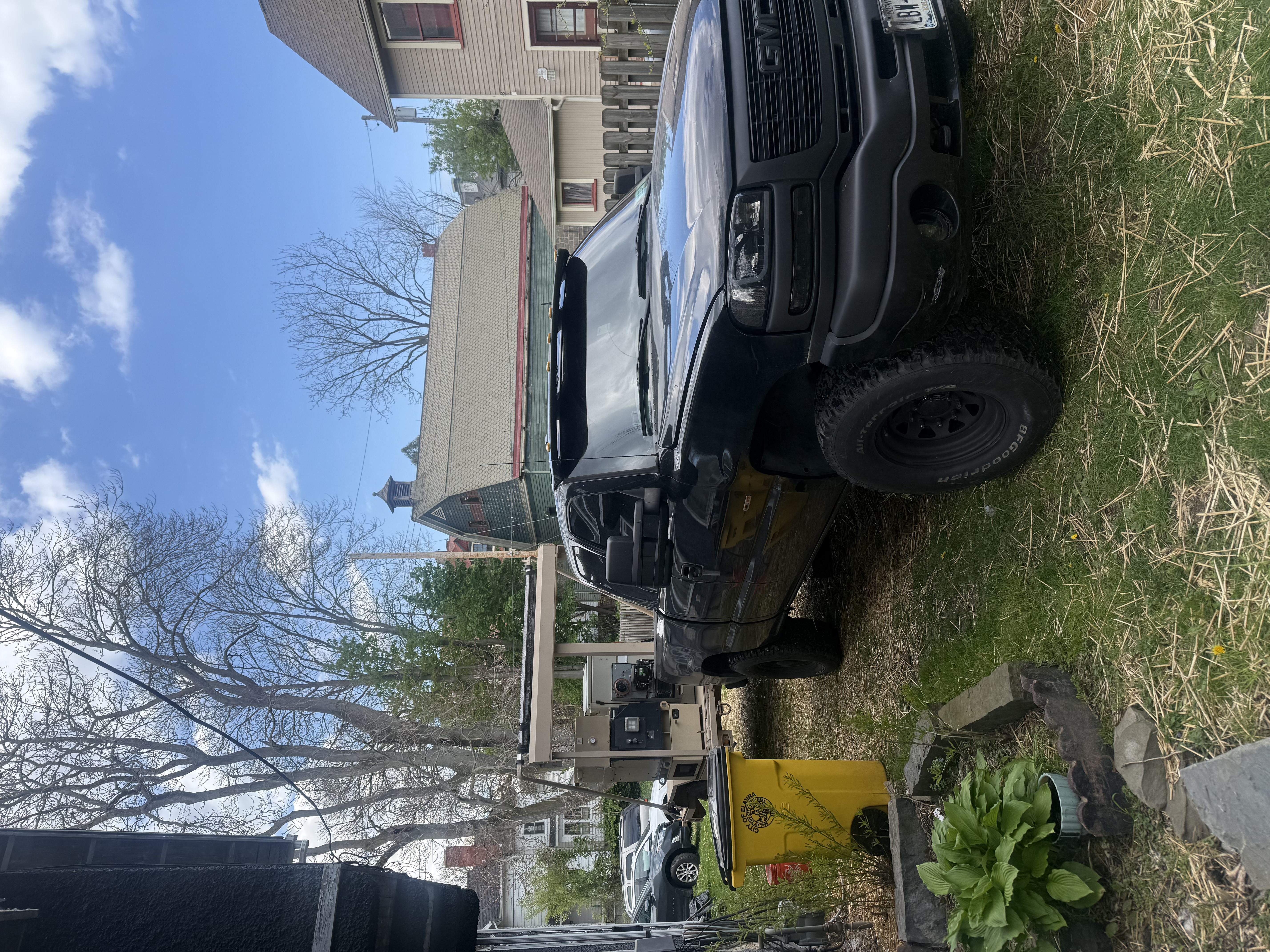 Used 2005 GMC Sierra 2500 SLT w/ Heavy-Duty Power Package AWD/4WD image 8