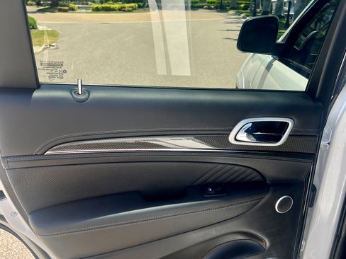 Used 2018 Jeep Grand Cherokee Trackhawk image 14