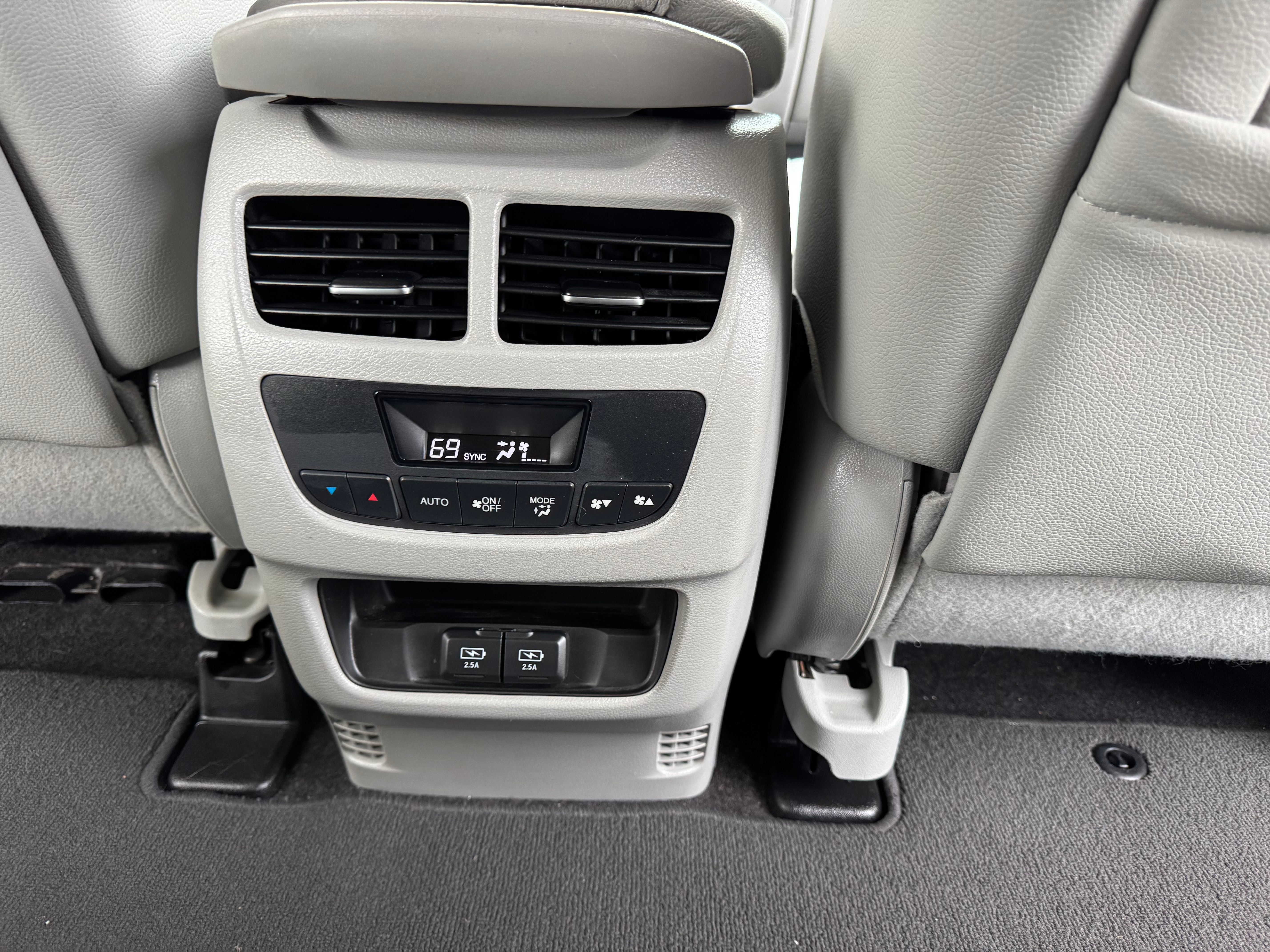 Used 2019 Acura MDX w/ Technology Package AWD/4WD image 21