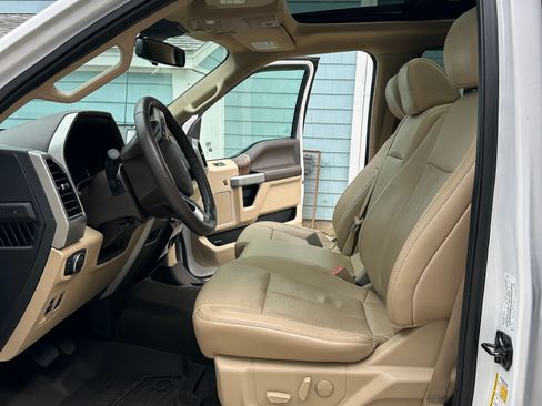 Used 2020 Ford F150 Lariat w/ Equipment Group 501A Mid image 12