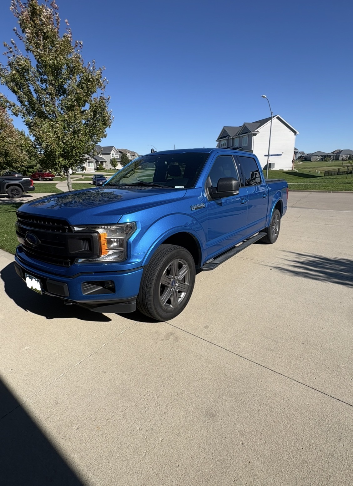 Used 2020 Ford F150 XLT w/ Equipment Group 302A Luxury AWD/4WD image 11