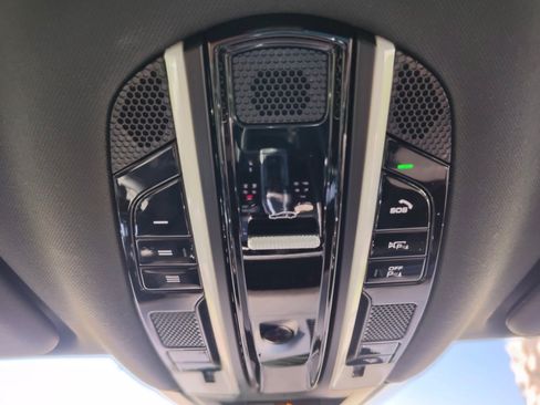 Used 2023 Porsche Cayenne Coupe AWD/4WD image 15