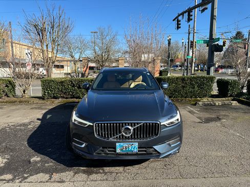 Used 2021 Volvo XC60 T5 Inscription w/ Protection Package Premier image 4