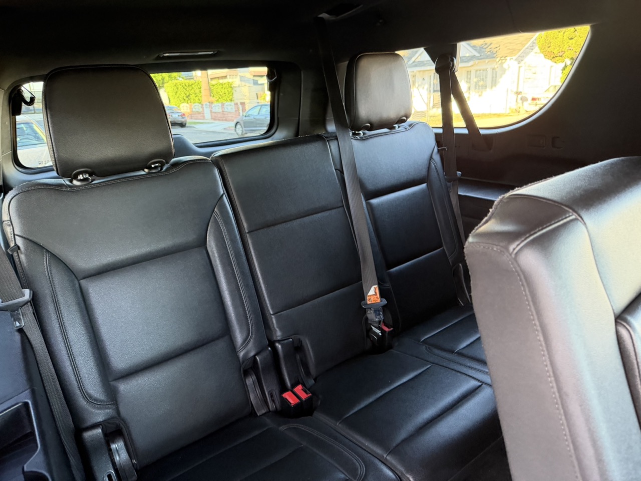 Used 2021 Chevrolet Suburban LT RWD image 19