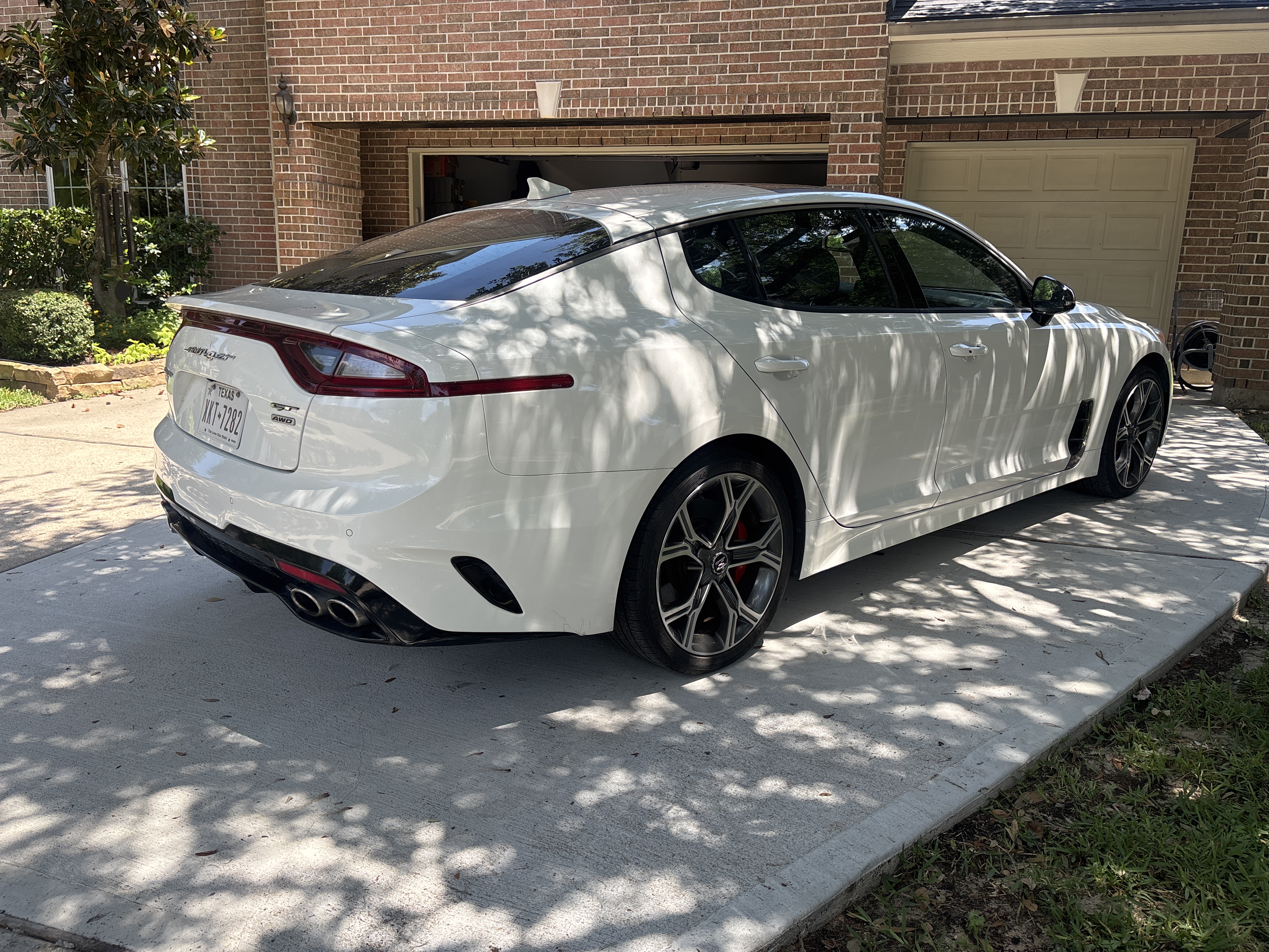 Used 2019 Kia Stinger GT2 image 6