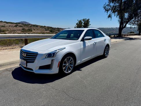 Used 2017 Cadillac CTS Luxury RWD image 1