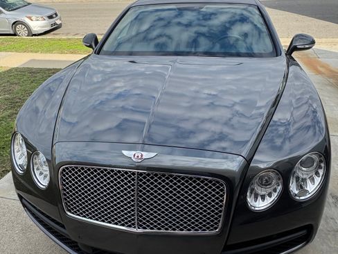 Used 2016 Bentley Flying Spur V8 image 1