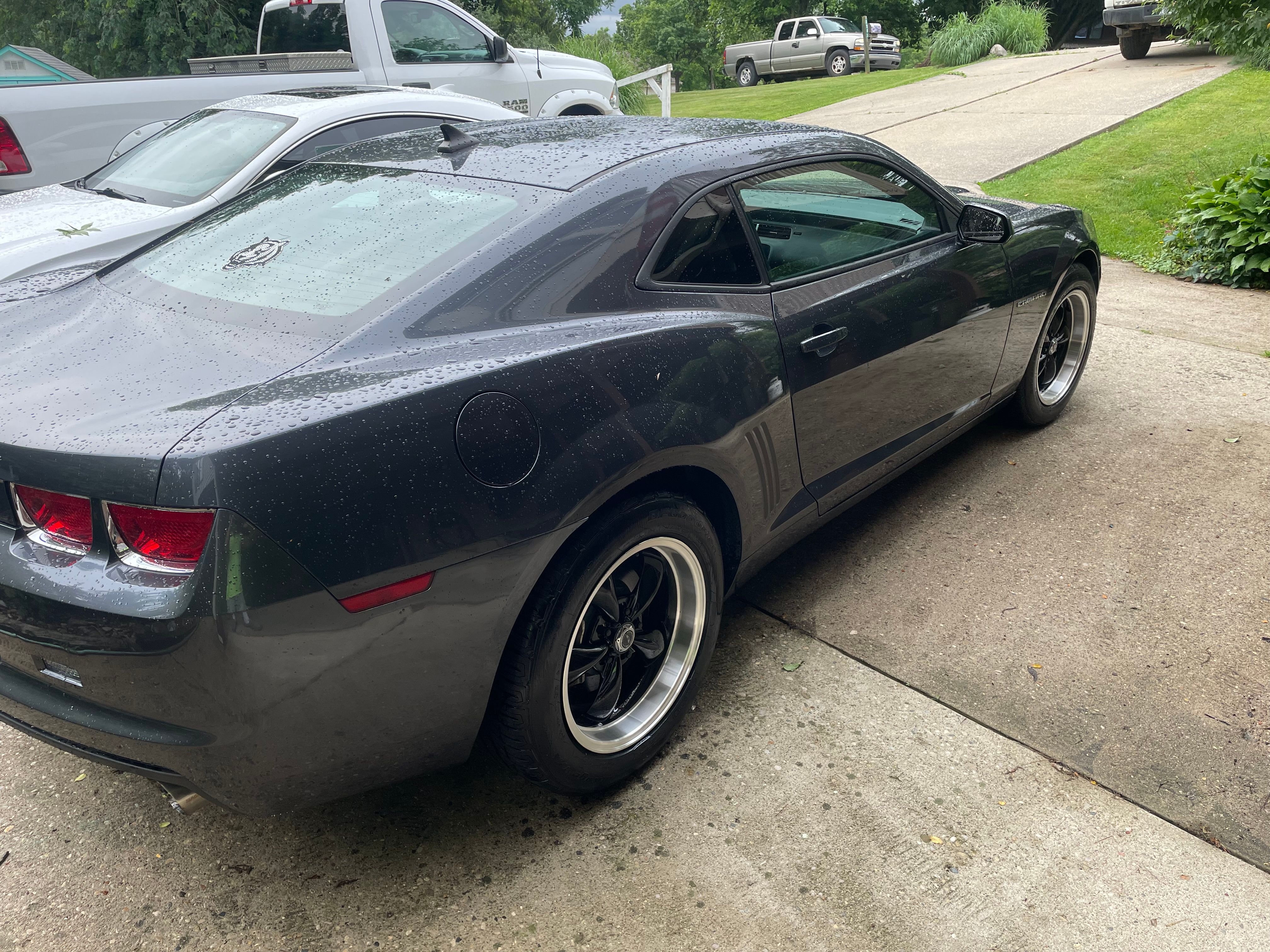 Used 2011 Chevrolet Camaro LS RWD image 9