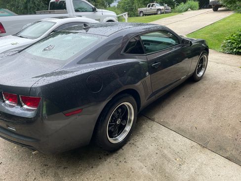 Used 2011 Chevrolet Camaro LS RWD image 9