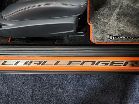 Used 2014 Dodge Challenger R/T image 26