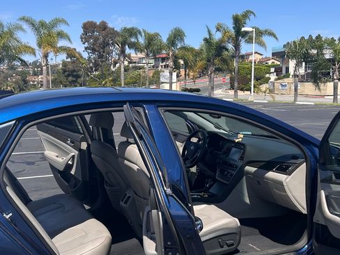 Used 2015 Hyundai Sonata Limited w/ Option Group 05 image 11