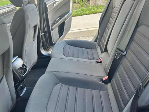 Used 2019 Ford Fusion SE image 17