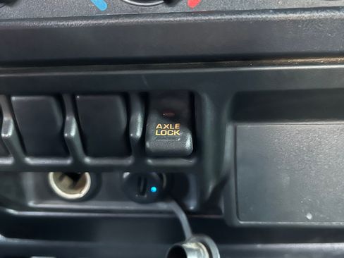 Used 2003 Jeep Wrangler Rubicon image 13