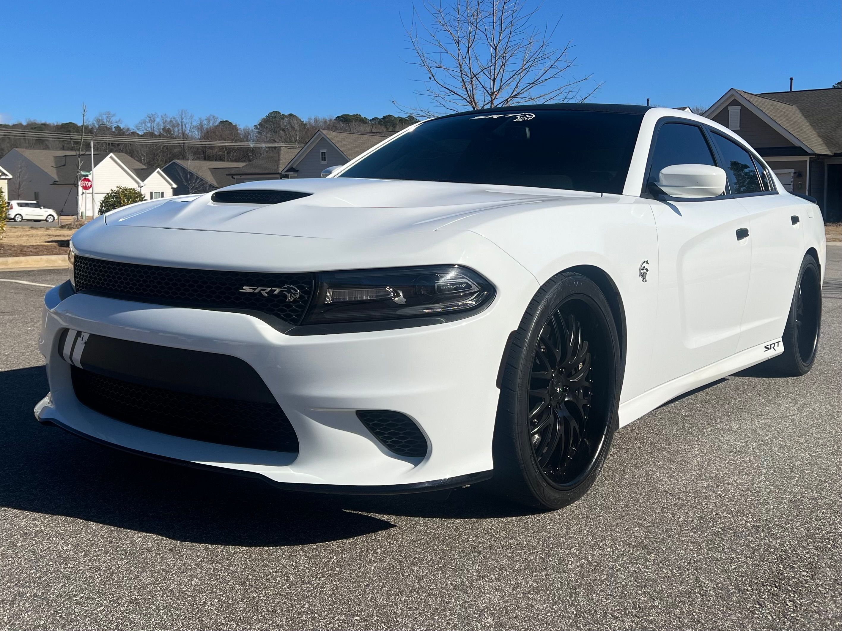 Used 2018 Dodge Charger SRT Hellcat w/ Harman/Kardon Audio Group RWD image 1