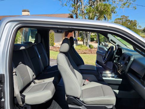 Used 2015 Ford F150 XL w/ Equipment Group 101A Mid image 4