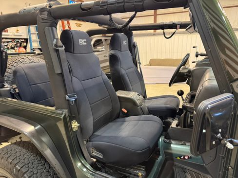 Used 2005 Jeep Wrangler X w/ Willys Edition Group image 11