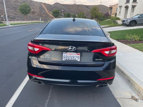 Used 2016 Hyundai Sonata Sport w/ Option Group 02 image 16