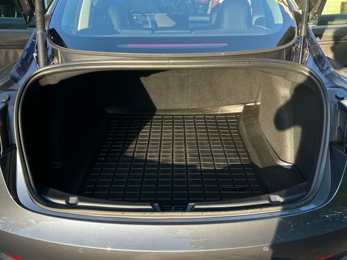 Used 2022 Tesla Model 3 RWD image 11