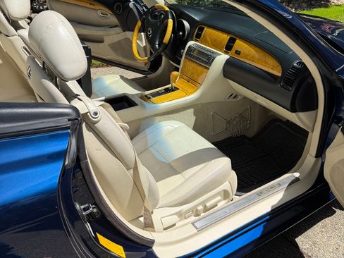 Used 2003 Lexus SC 430 Convertible RWD image 21
