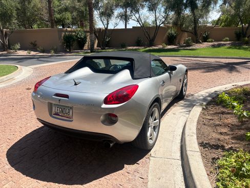 Used 2008 Pontiac Solstice Convertible w/ Preferred Package RWD image 6