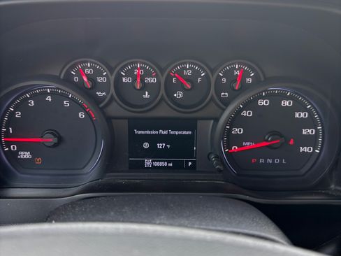 Used 2019 Chevrolet Silverado 1500 W/T w/ Trailering Package image 8