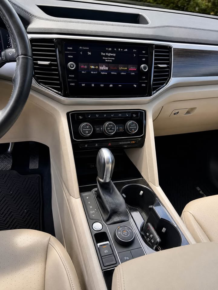 Used 2019 Volkswagen Atlas SEL AWD/4WD image 17
