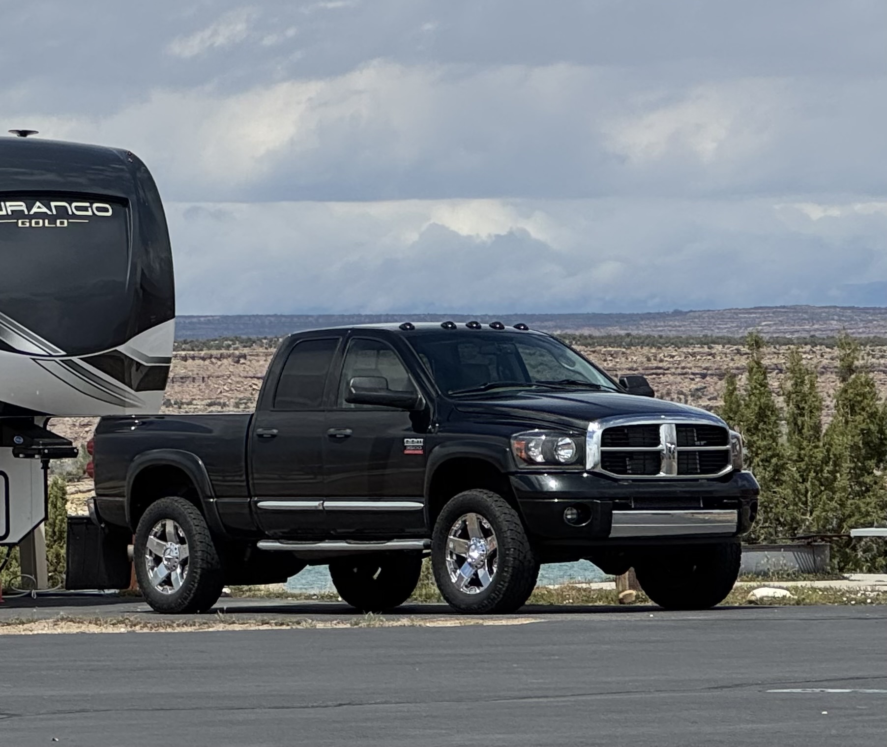 Used 2007 Dodge Ram 2500 Truck Laramie AWD/4WD image 12