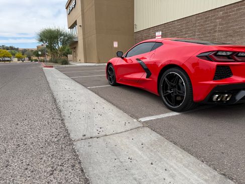 Used 2022 Chevrolet Corvette Stingray Coupe w/ 1LT image 6