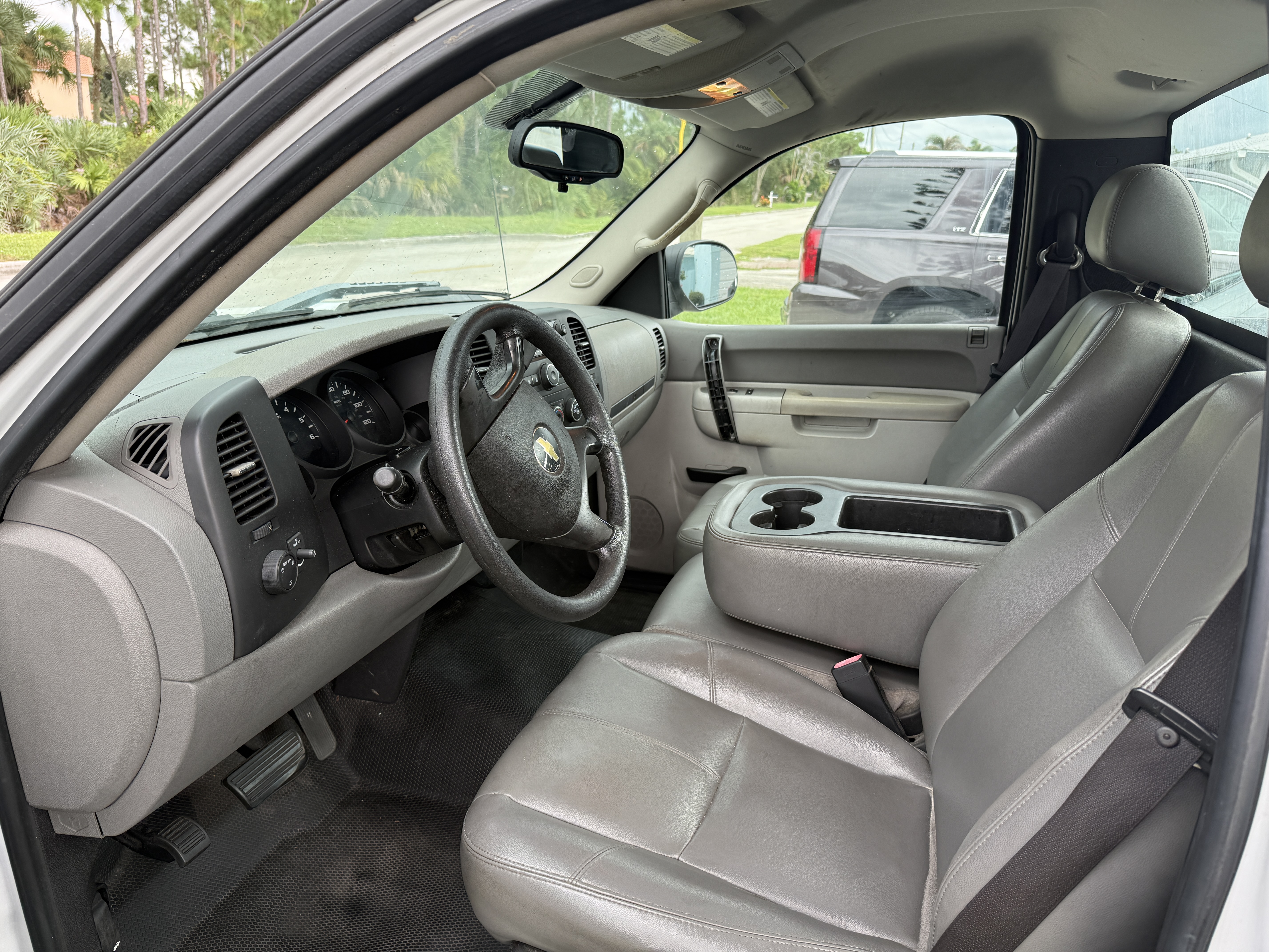 Used 2010 Chevrolet Silverado 1500 W/T RWD image 8