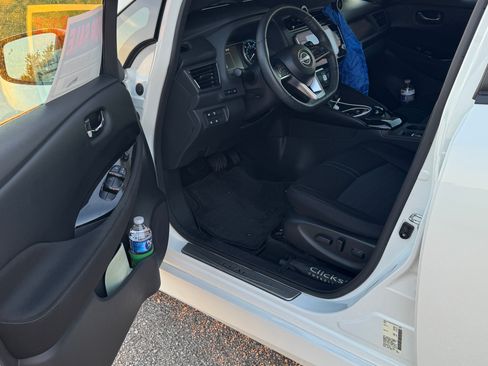 Used 2023 Nissan Leaf SV Plus FWD image 5