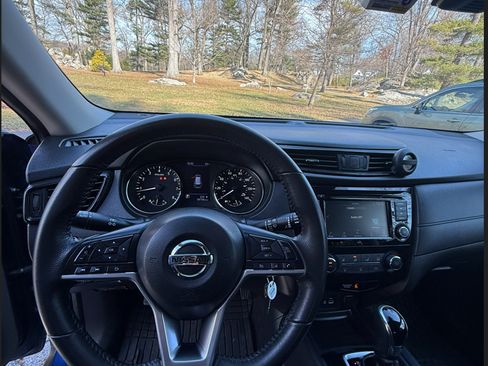 Used 2019 Nissan Rogue S w/ Special Edition Package image 6