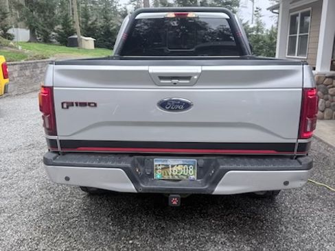 Used 2017 Ford F150 Lariat AWD/4WD image 4