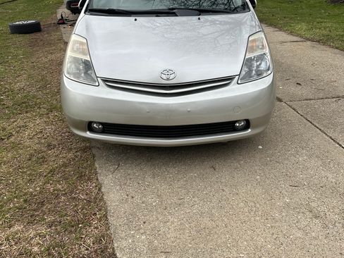 Used 2004 Toyota Prius image 2