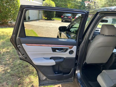Used 2022 Honda CR-V EX-L image 18