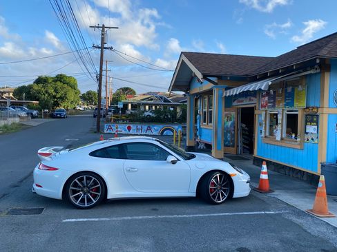 Used 2015 Porsche 911 Carrera 4S image 13