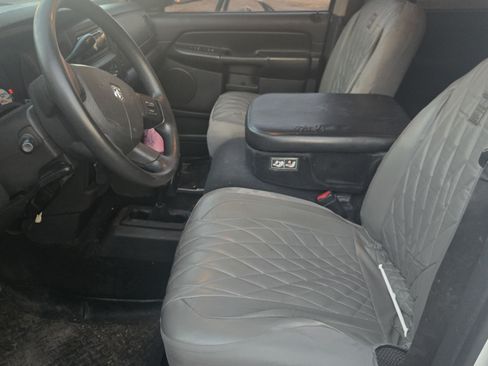 Used 2004 Dodge Ram 2500 Truck SLT image 8