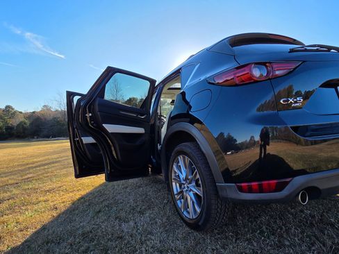 Used 2020 MAZDA CX-5 Grand Touring w/ GT Premium Package image 23