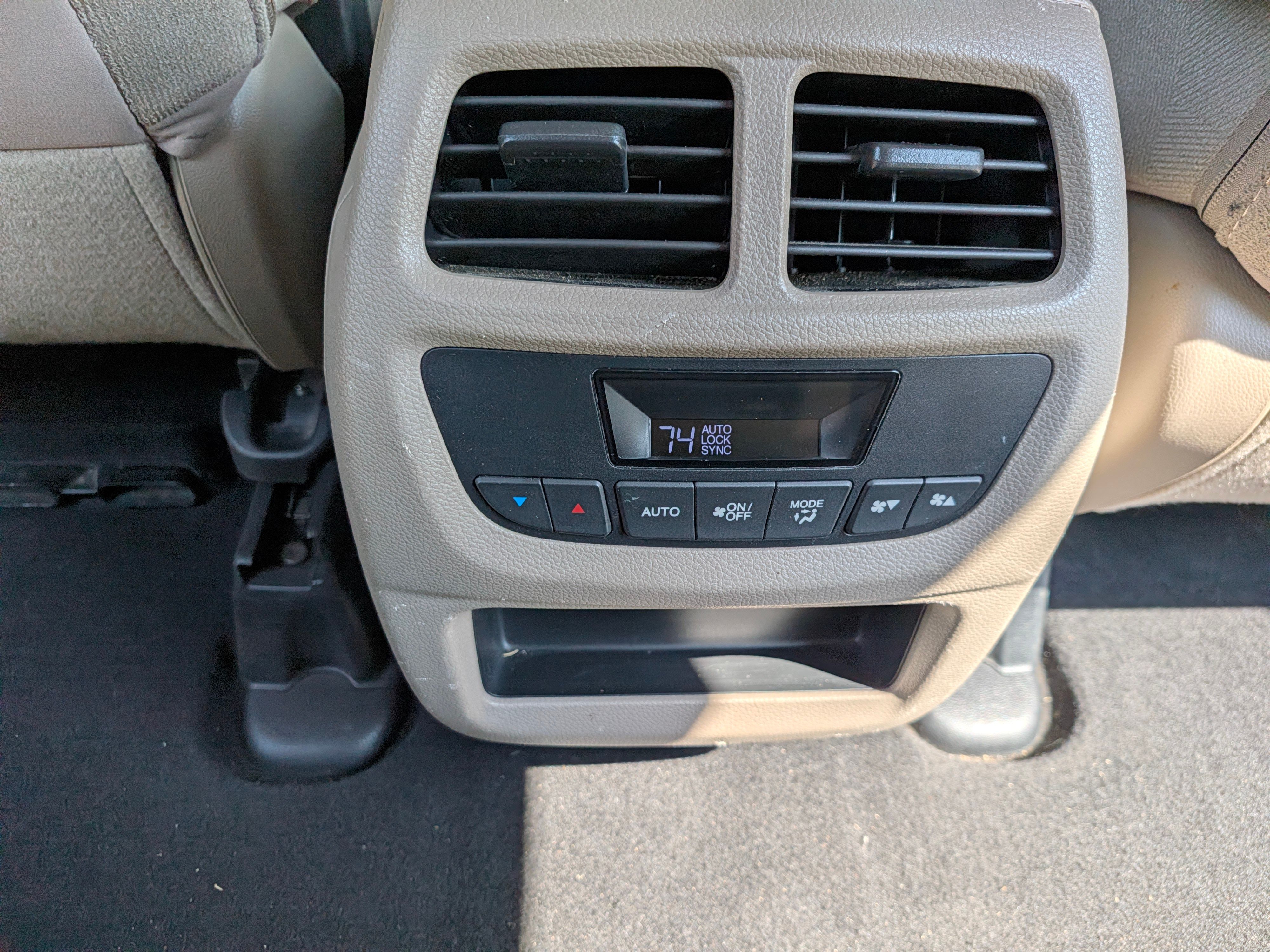 Used 2016 Honda Pilot EX image 10