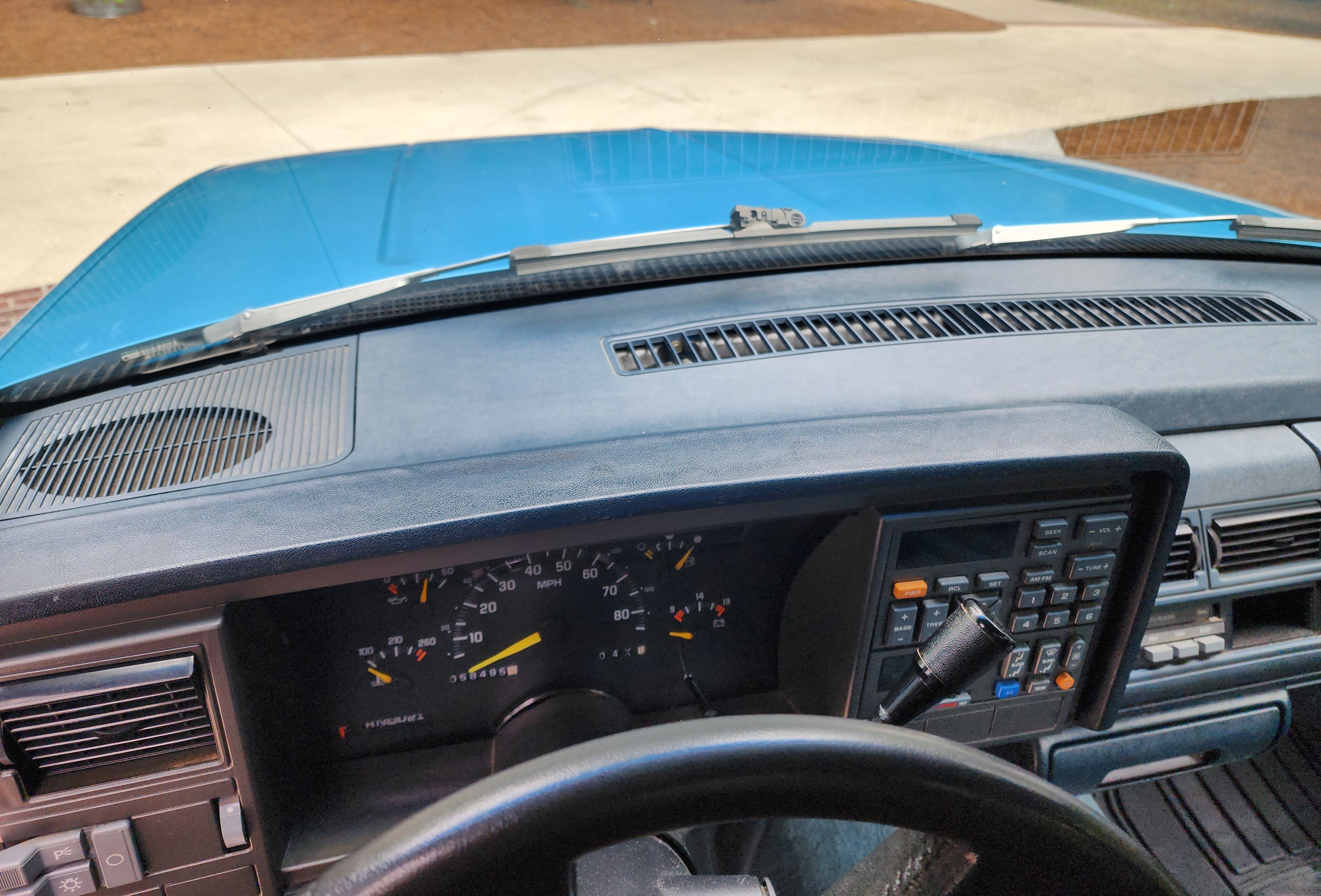 Used 1993 Chevrolet Silverado 1500 2WD Regular Cab image 10