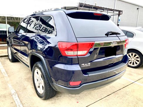 Used 2013 Jeep Grand Cherokee Laredo image 5