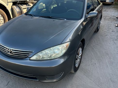 Used 2006 Toyota Camry LE image 1